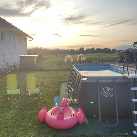 Spacious & Cozy Countryside Шенчур